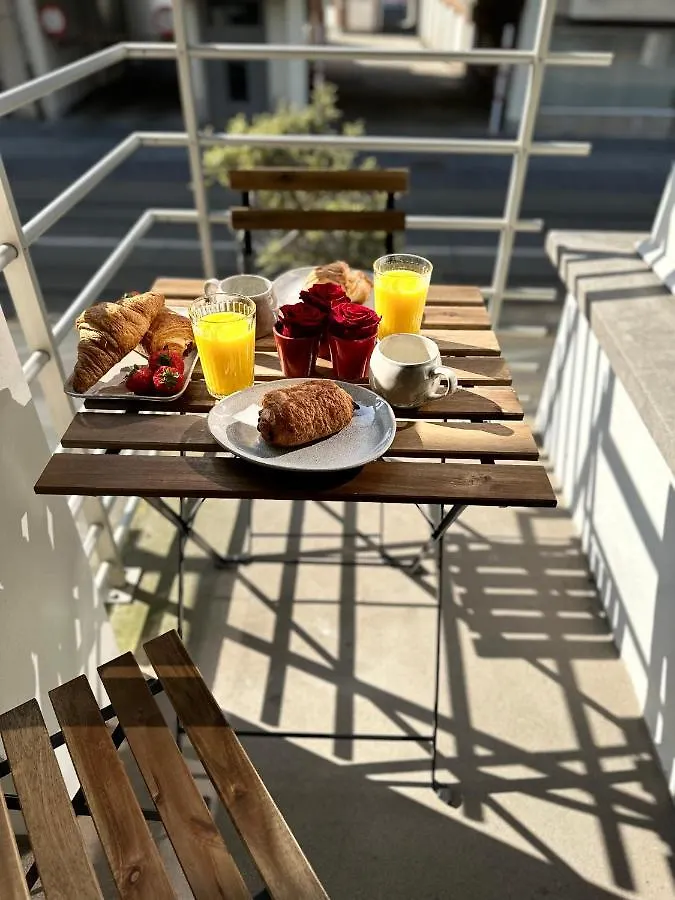 Home Away From Home Ostend Apartment
